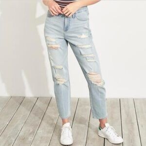 Hollister 7 Short (28S) Curvy High Rise Mom Women’s Jeans Distressed Light Wash
